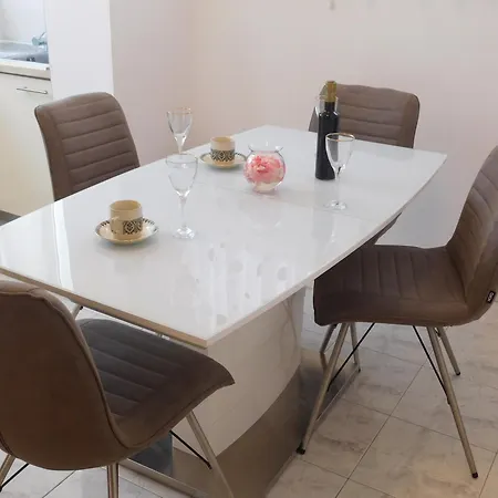Fontana Felicita Apartment