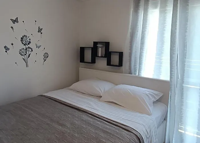 Fontana Felicita - Near The Kolovare Lejlighed