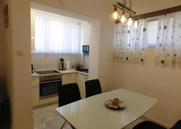 Fontana Felicita - Near The Kolovare * Zadar